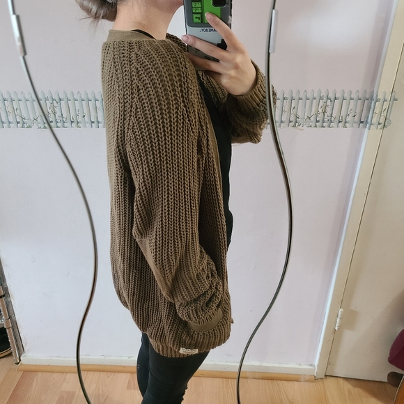 Chunky knit cardigan - Picture 3 of 8